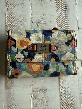 Relic Floral Print Trifold Wallet Faux Leather